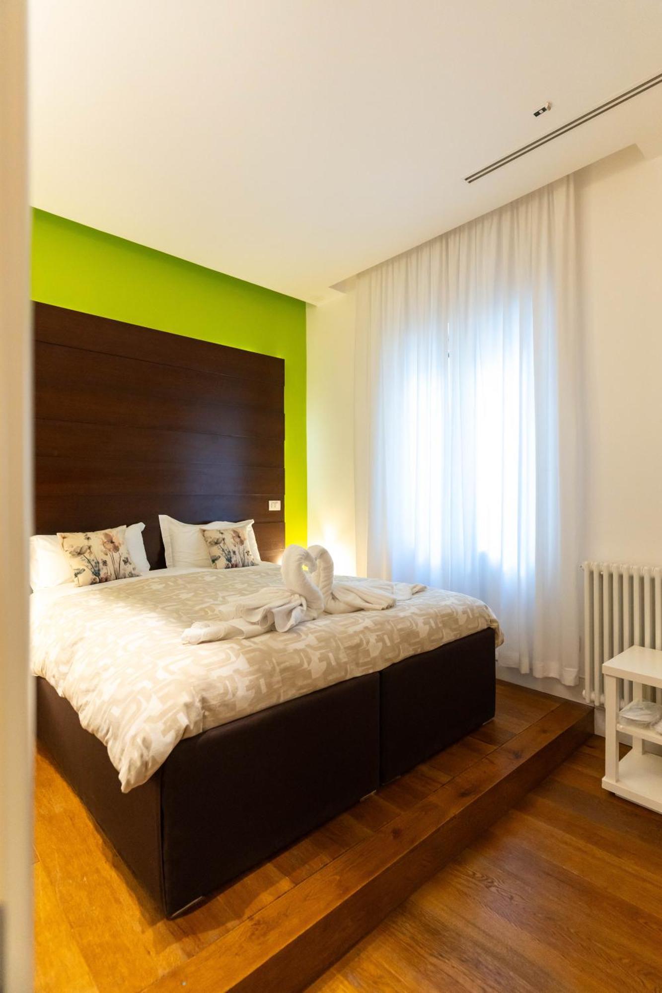 Ihh Suites ローマ エクステリア 写真